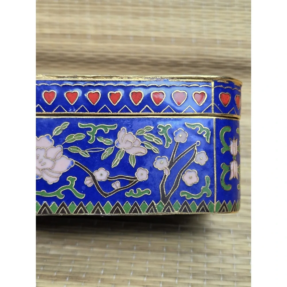 Vintage Bombay Company King of Hearts Enamel Cloisonne Trinket Box Empty